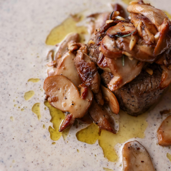 Gordon Ramsay Filet Mignon Recipe with Mushrooms